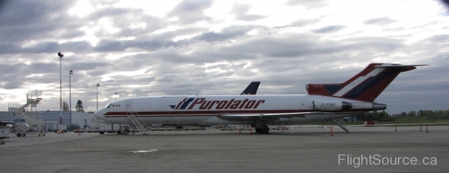 Kelowna Flightcraft/Purolator Boeing 727 C-GTKF