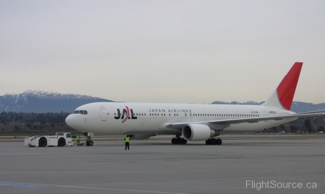 Japan Air Lines Boeing 767 JA652J