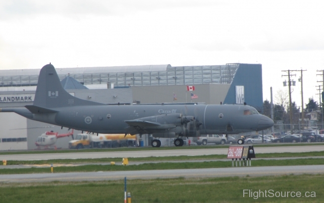 Canadian Forces Aurora 140110