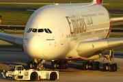 Emirates A380 A6-EDE