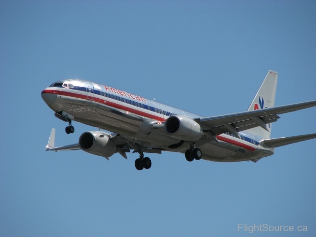 American Airlines N815NN