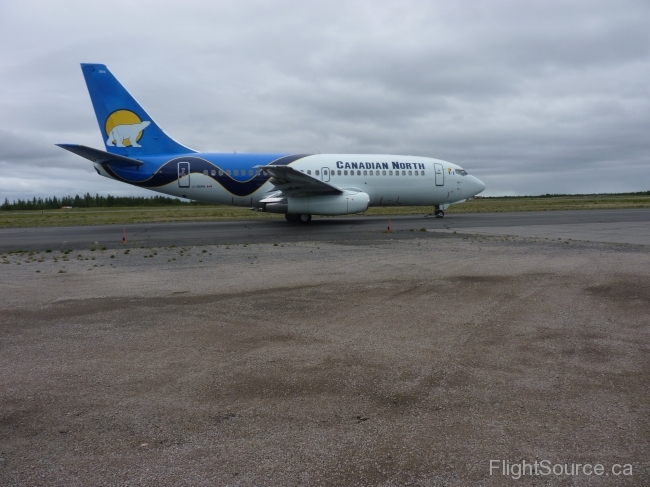 Boeing 737-200ADV  Combi Canadian North