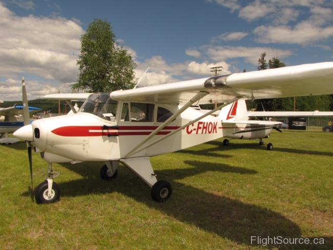 Piper PA-22-135 C-FHOK