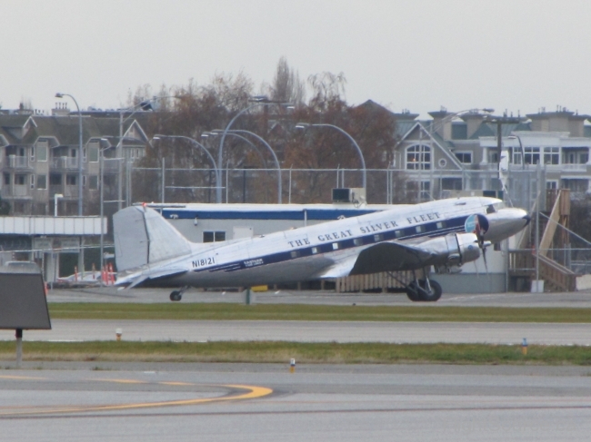 Blue Skies Air DC3 N18121