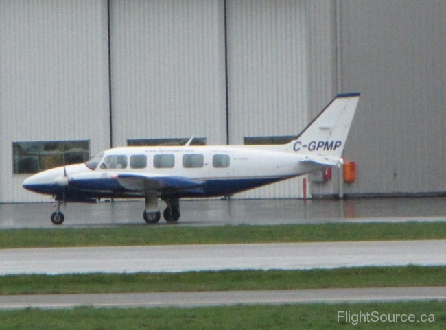 Orca Airways Piper PA-31-350 C-GPMP