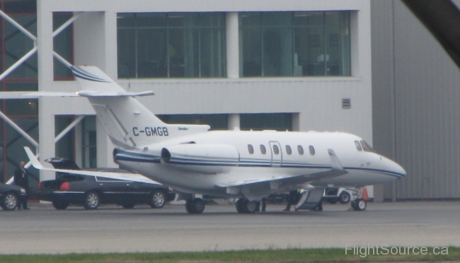 Execaire Hawker 850XP C-GMGB