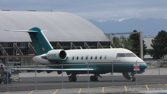 London Air Challenger 605 C-FKMC