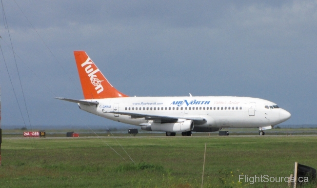 Air North Boeing 737 C-GNAU