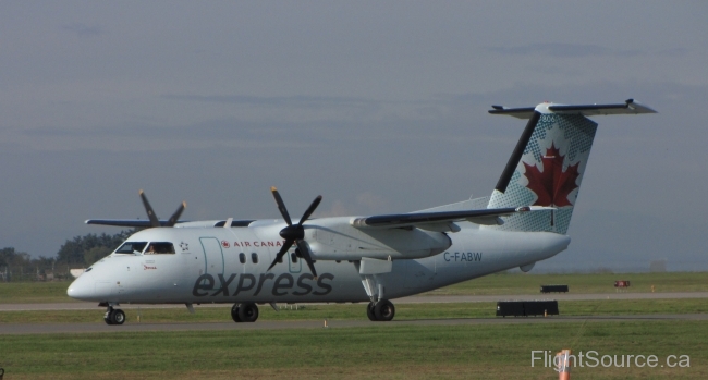 Air Canada Dash 8 C-FABW