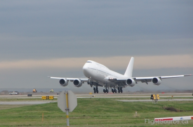 Private Boeing 747-8LQ N455BJ