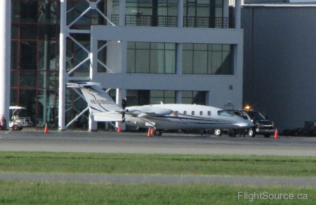 Avantair Piaggio P180 N109SL