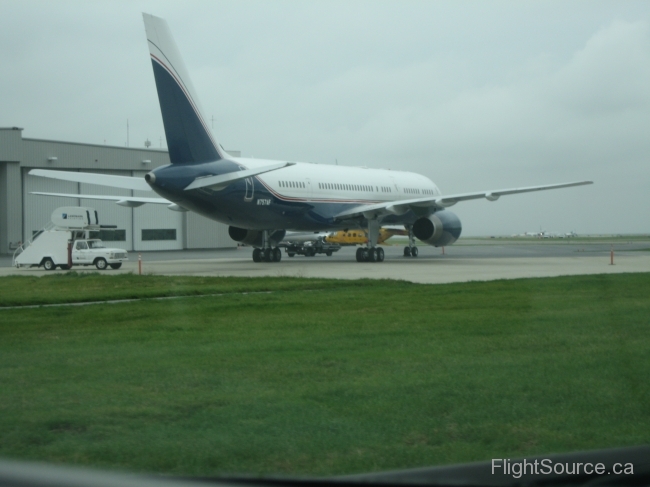 Paul Allan's Boeing 757 N757AF