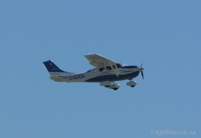 Cessna Stationair C-GDOV