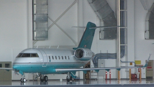 London Air Challenger 604 C-FLCY