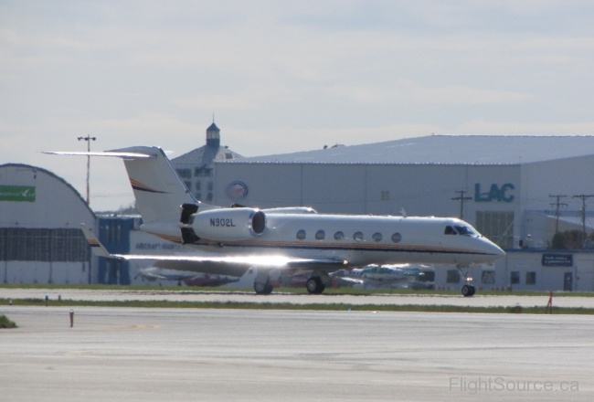 Pinehurst Timber Gulfstream G400 N902L