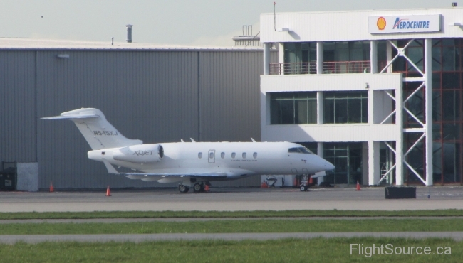 Xojet Challenger 300 N545XJ