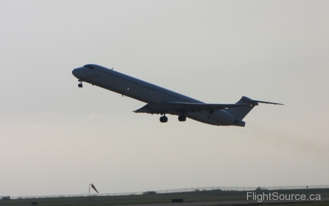 USA Jet MD83 St Louis Blues charter N831US